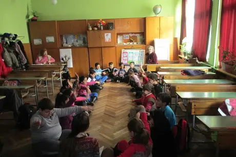 Образователни игри с децата от училището в с. Дуранкулак