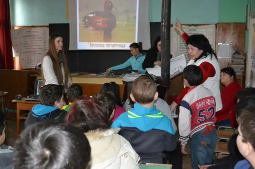 Both students and teachers in the village of Durankulalk are very curious about wild nature